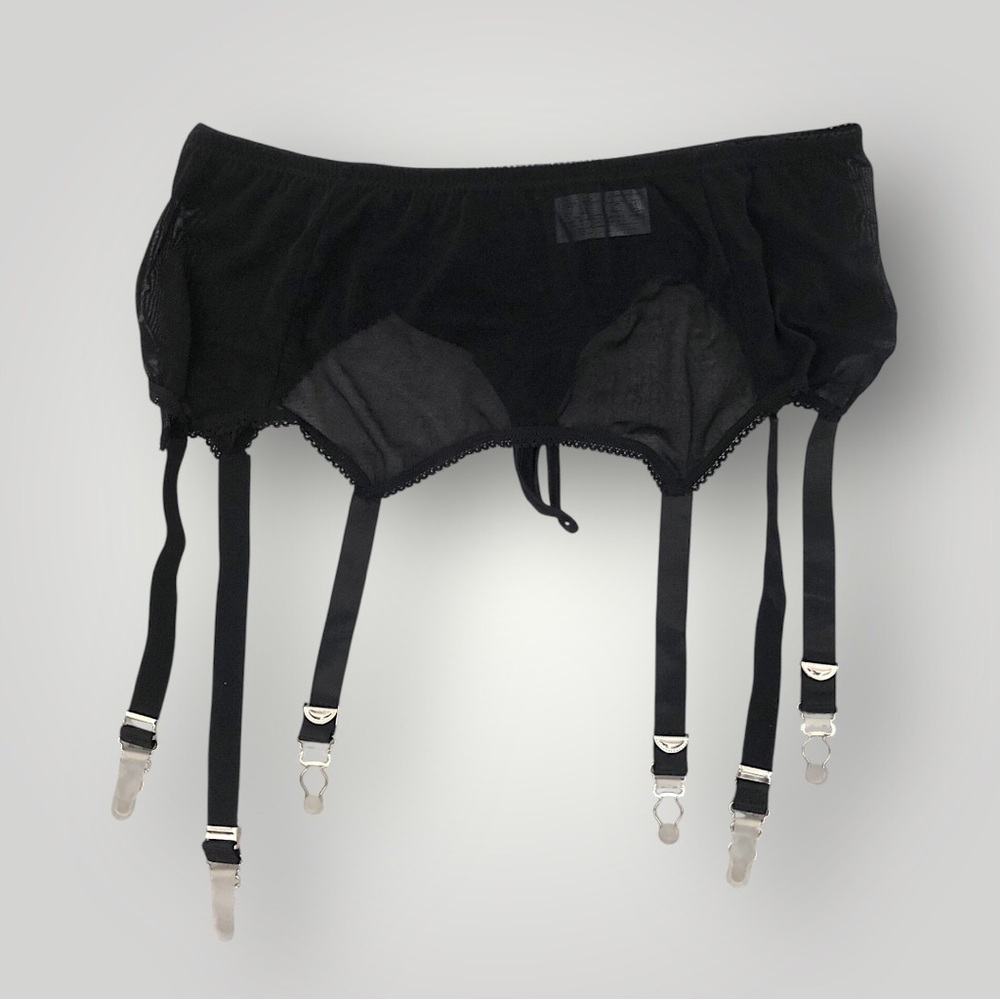 “Vintage” Mesh Garter Set